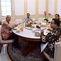 Jokowi Makan Siang Bareng 3 Capres